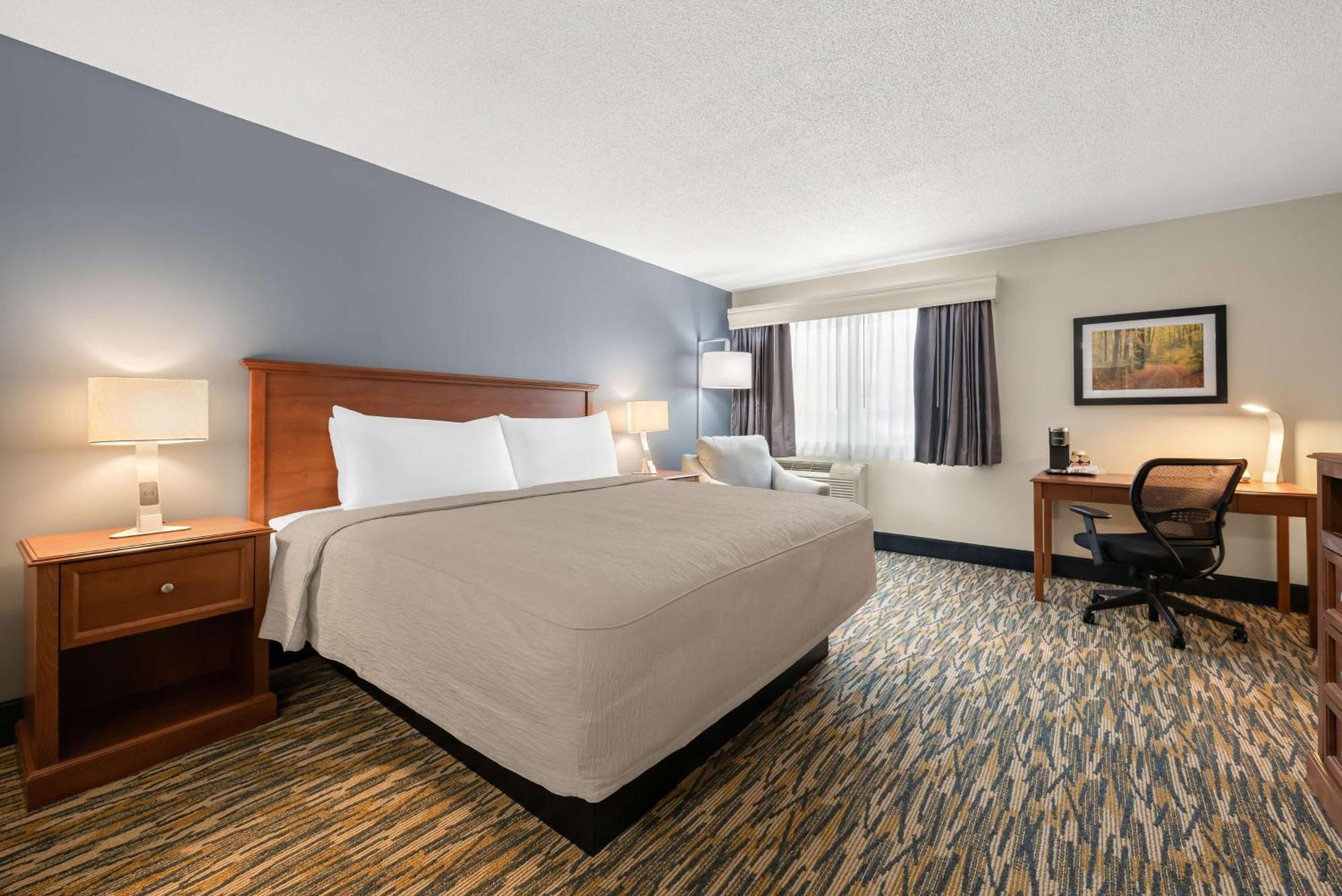 Best Western Inn Rice Lake Exterior photo